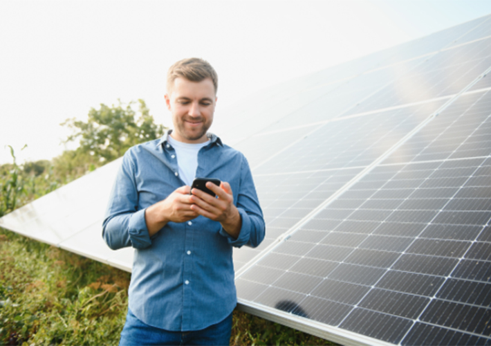 foto Endesa estrena baterías virtuales para que los hogares con autoconsumo solar puedan ahorrar con sus excedentes sin límites.